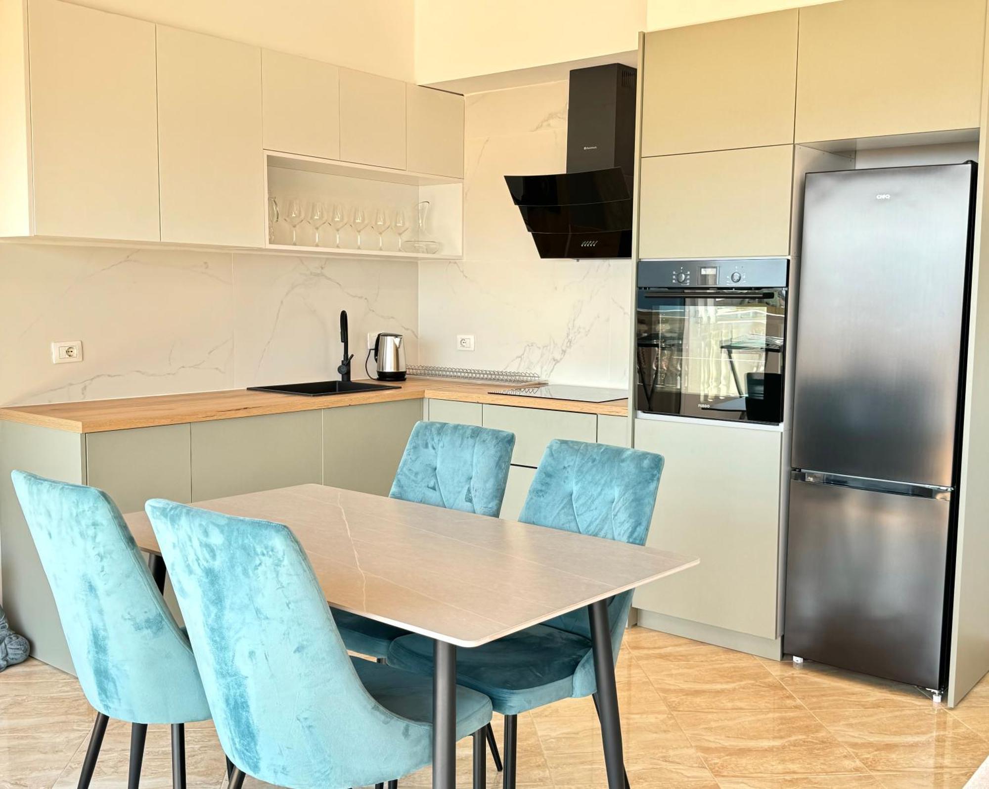 סרנדה Amar'S Apartments מראה חיצוני תמונה